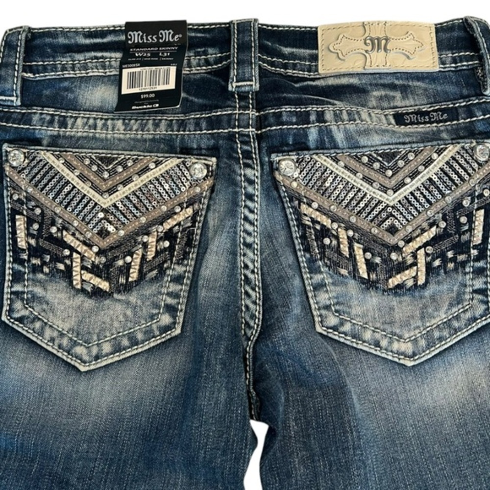 Miss Me Women’s Size‎ 25x31 Mid Rise Skinny Jeans Southwestern Bling Pockets NWT